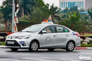 Giấy phép lái xe quá thời hạn sử dụng từ 1 năm trở lên thì phải sát hạch lý thuyết,thực hành lái xe trong sa hình và trên đường. Ảnh: Đình Hiếu