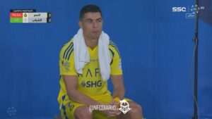 Ronaldo không mấy vui vẻ khi Al Nassr đánh rơi chiến thắng