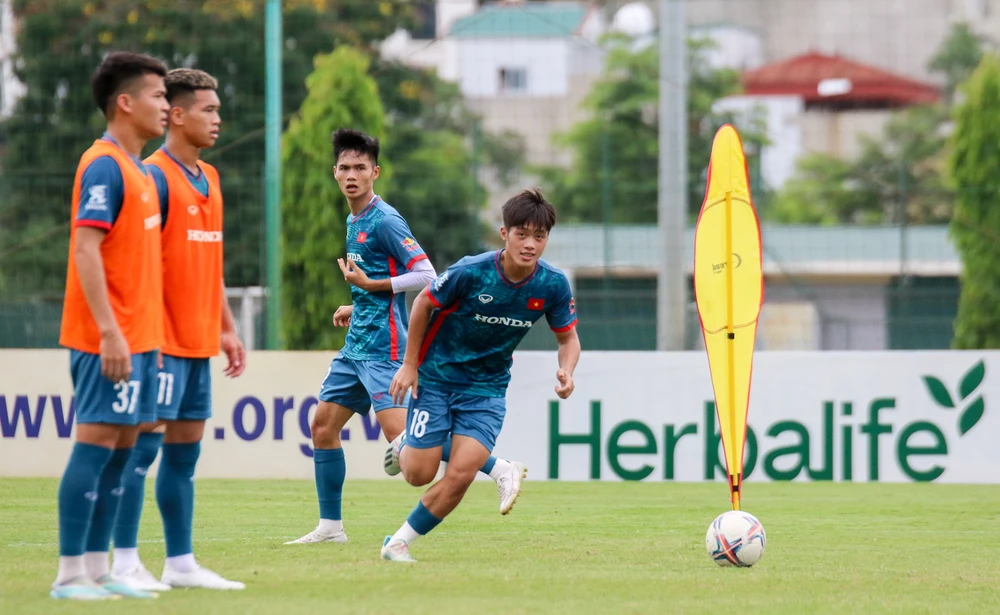 Quốc Việt và đồng đội tiếp tục chinh phục đỉnh cao U-23 Đông Nam Á. Ảnh: ANH PHƯƠNG.