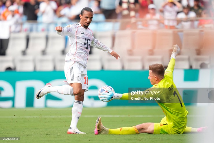 Sane bỏ lỡ những cơ hội ngon ăn nhất của Bayern Munich