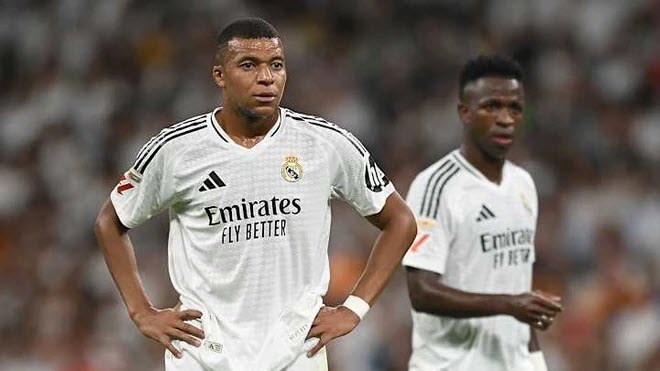Real Madrid kiên quyết không cho Vinicius hưởng lương cao hơn Mbappe, và Mbappe sẽ thay thế Vinicius nếu anh ra đi