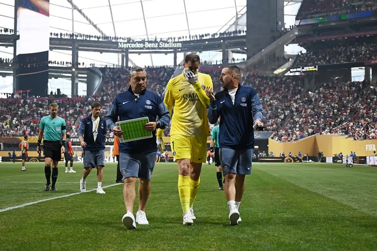 Donnarumma phải nhờ tới sự giúp đỡ từ chuyên gia tâm lý Joaquin Valdes của PSG